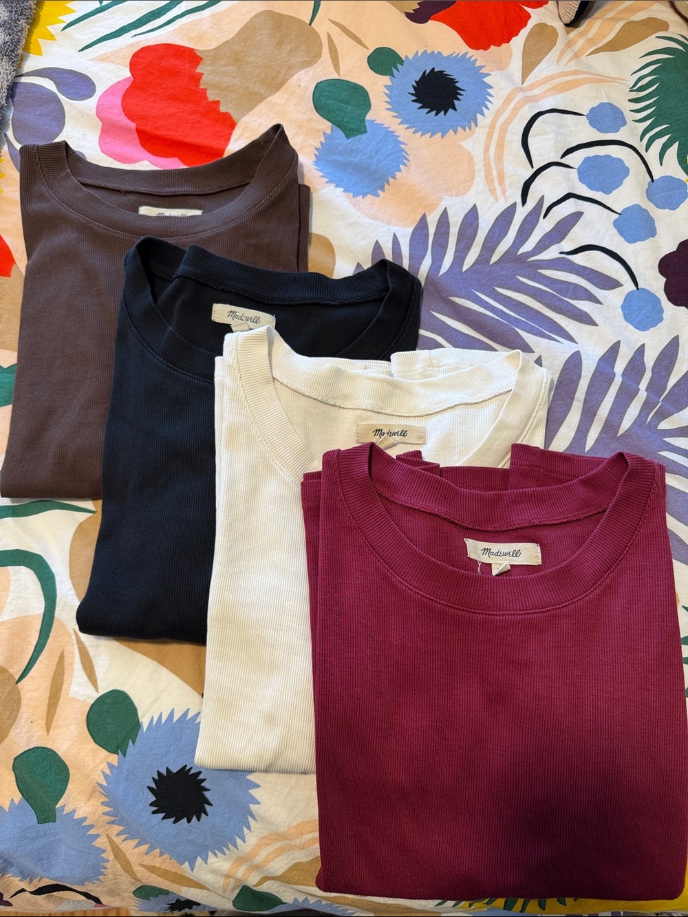 Madewell Crewneck Ribbed T-Shirt Set in Burgundy, Ivory, Black, Brown - Size XL